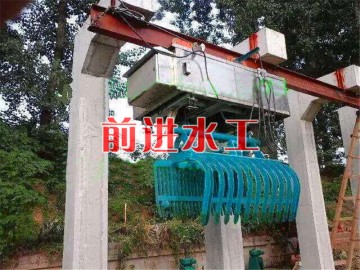 移动式91视频成人入口抓斗清污机
